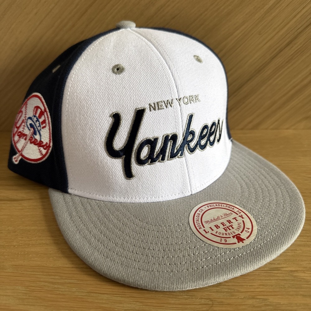 Mitchell & Ness New York Yankees Block Script SnapBack Hat Cap‎ Navy White MLB